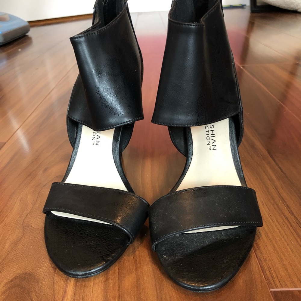 Black heels - Picture 4 of 5